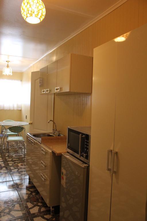 Hotel Yellow Submarine Пунта Аренас Екстериор снимка