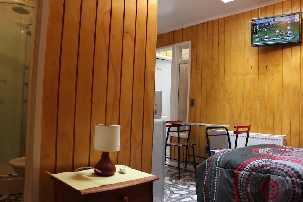Hotel Yellow Submarine Пунта Аренас Екстериор снимка
