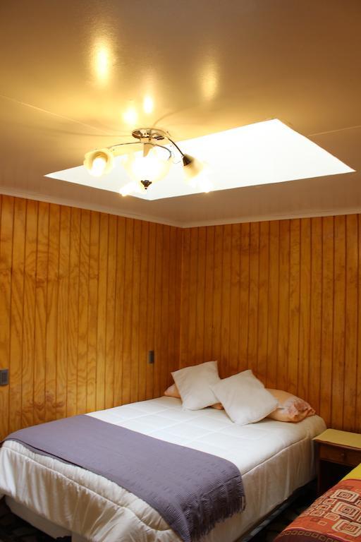 Hotel Yellow Submarine Пунта Аренас Екстериор снимка